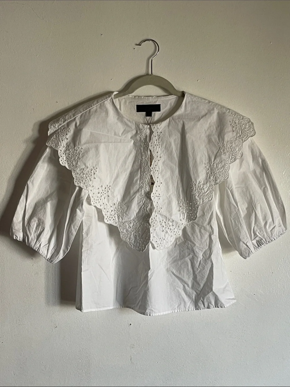 NWT Zara White Eyelet Embroidered Peter Pan Collar Blouse Size Small